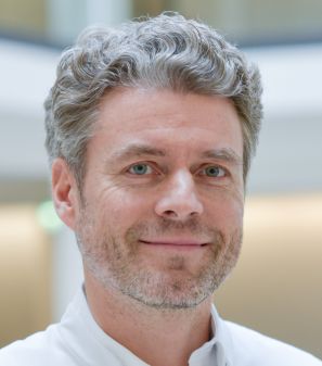 Prof. Dr. Thorsten Schlomm